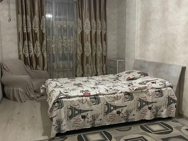 2-комн. квартира, Восток-5