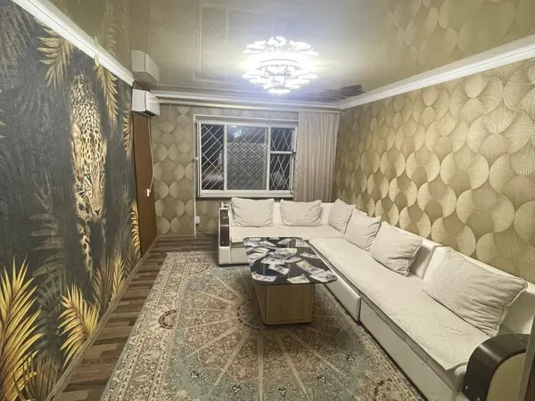 2-комн. квартира, ул. Ленина – Айтиева