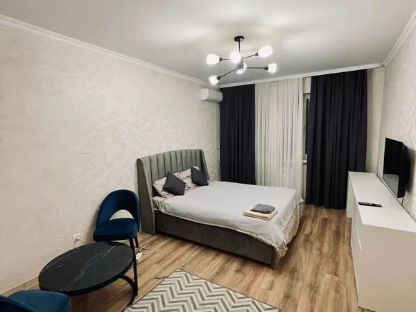1-комн. квартира, Восток-5
