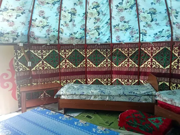 Юрта, Бостери